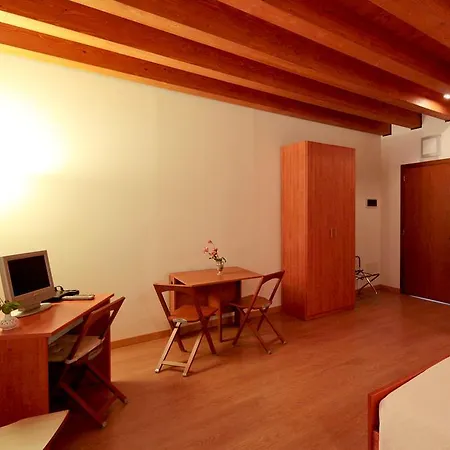 Todesco Bed & Breakfast *